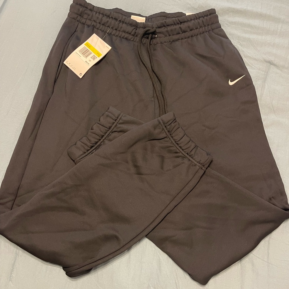 Nike Women’s Black Jogger Pants